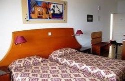 Imagen de la habitación del Hotel Augusta, Larnaca. Foto 2