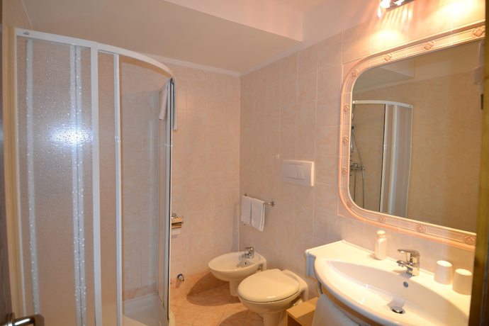 Imagen de la habitación del Hotel Augusta, Malcesine. Foto 13