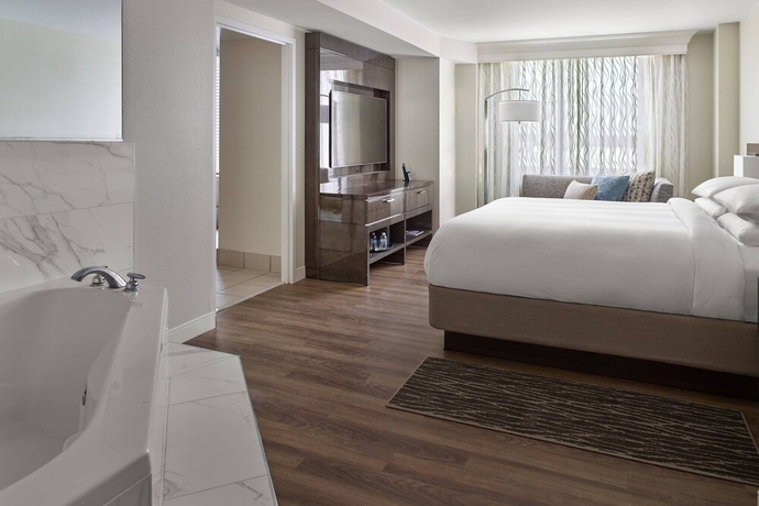 Imagen de la habitación del Hotel Augusta Marriott At The Convention Center. Foto 15