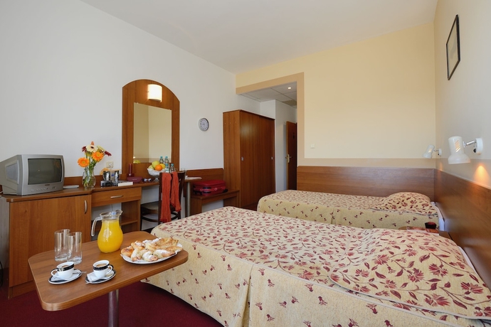 Imagen de la habitación del Hotel Augusta Spa. Foto 9