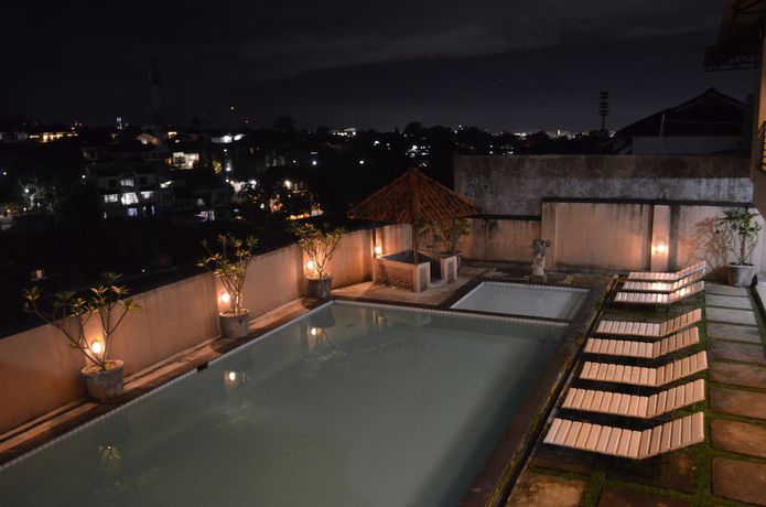 Imagen de la piscina del Hotel Augusta Valley. Foto 20