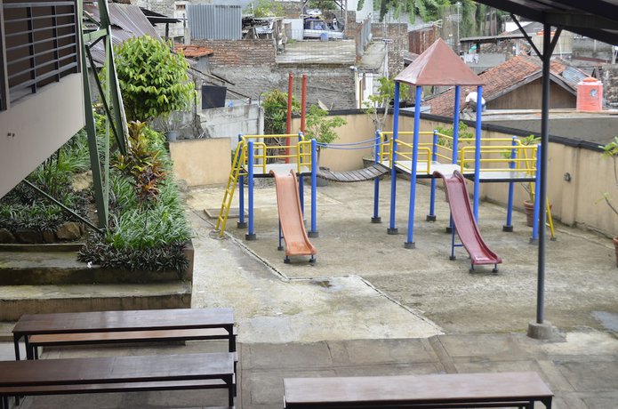 Imagen de los exteriores del Hotel Augusta Valley. Foto 11