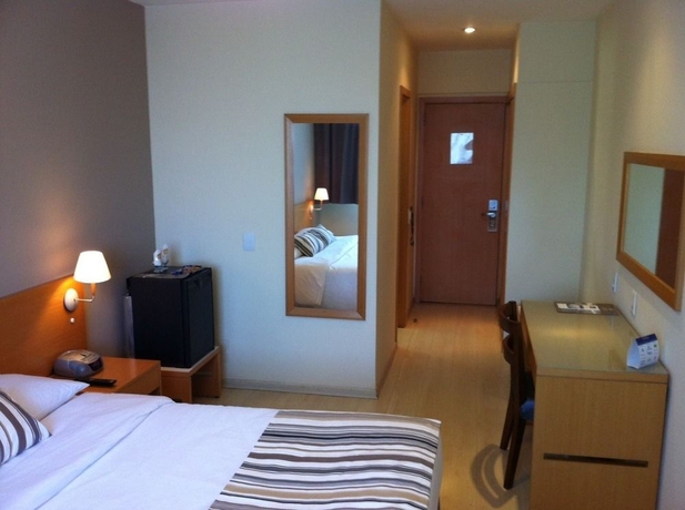 Imagen de la habitación del Hotel Augusto's Rio Copa. Foto 7