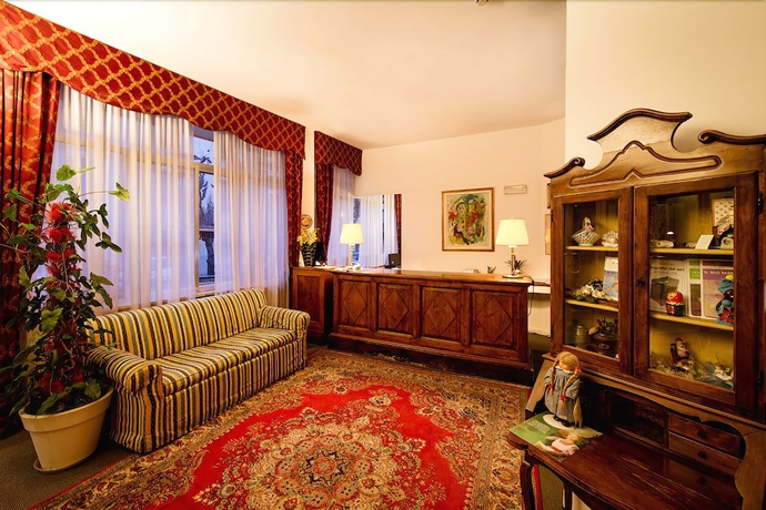 Imagen de los interiores del Hotel Augustus, Fano. Foto 18