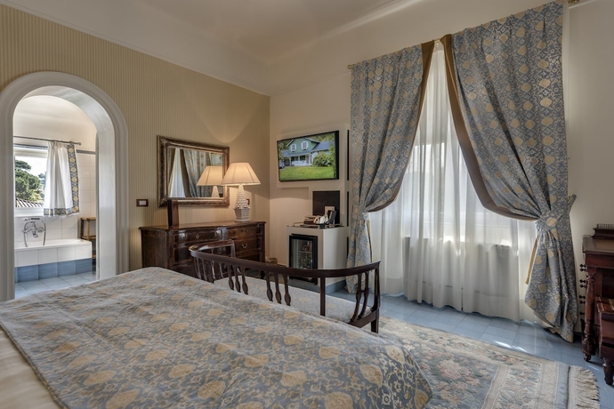 Imagen de la habitación del Hotel Augustus Lido. Foto 7