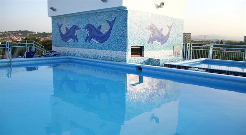 Imagen de la piscina del Hotel Augustus, Riccione. Foto 9
