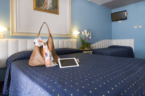 Imagen de la habitación del Hotel Augustus, Rimini. Foto 3