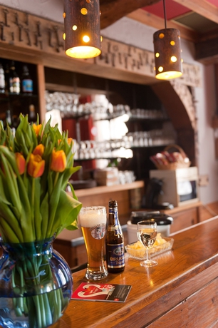 Imagen del bar/restaurante del Hotel Augustyn. Foto 6