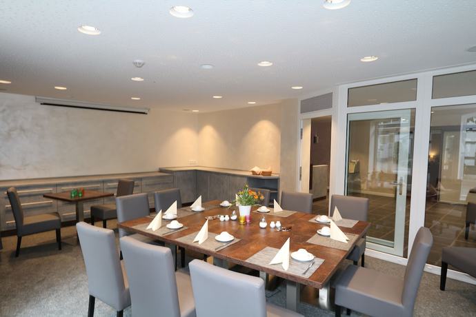 Imagen del bar/restaurante del Hotel &Auml;nnchen Garni. Foto 5