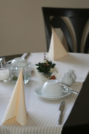 Imagen del bar/restaurante del Hotel &Auml;nnchen Garni. Foto 6