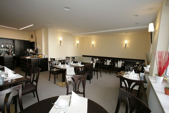 Imagen del bar/restaurante del Hotel &Auml;nnchen Garni. Foto 7