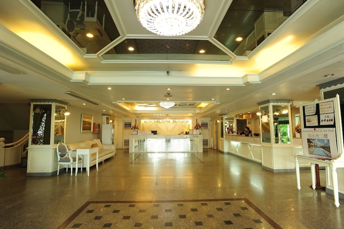 Imagen de los interiores del Hotel Aunchaleena Grand. Foto 15