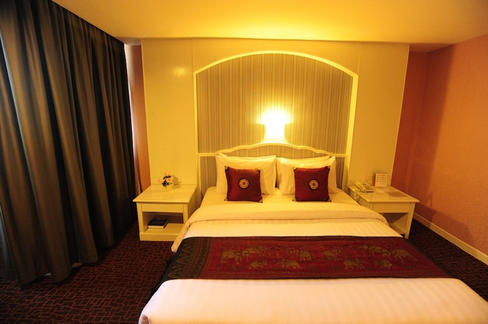 Imagen de la habitación del Hotel Aunchaleena Grand. Foto 8