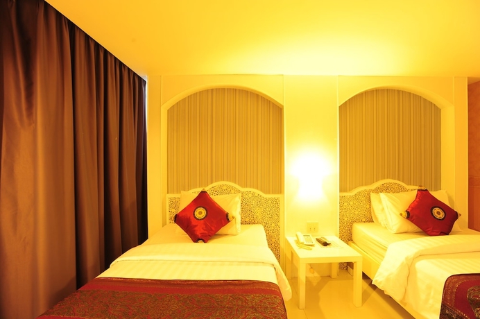 Imagen de la habitación del Hotel Aunchaleena Grand. Foto 13