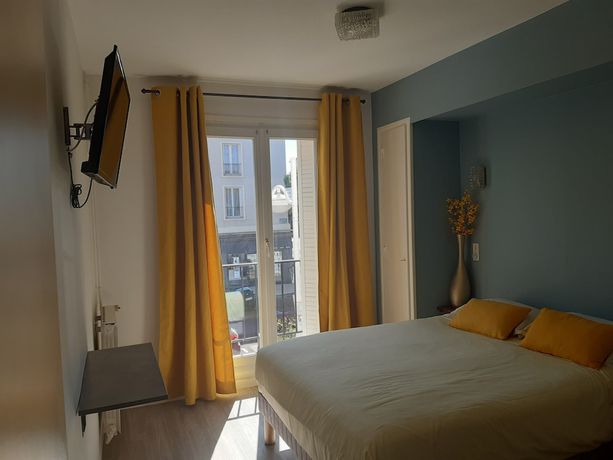 Imagen de la habitación del Hotel Aunis-Saintonge. Foto 13