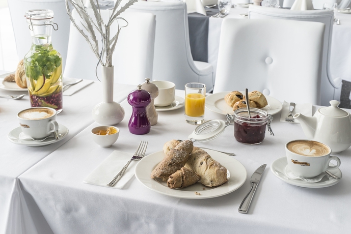 Imagen del bar/restaurante del Hotel Aura - Adults Only. Foto 2