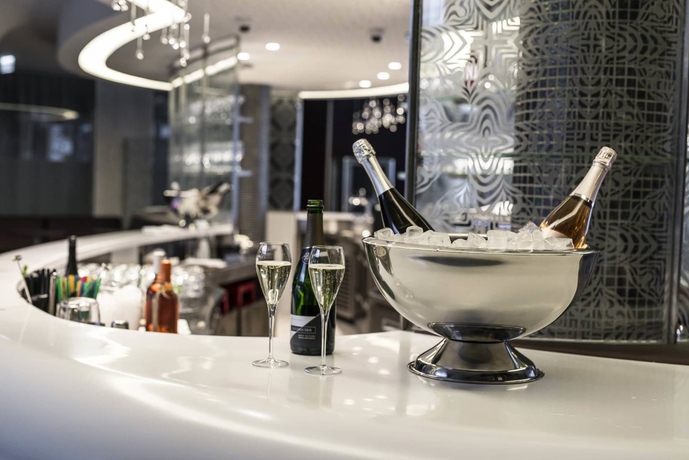 Imagen del bar/restaurante del Hotel Aura - Adults Only. Foto 3