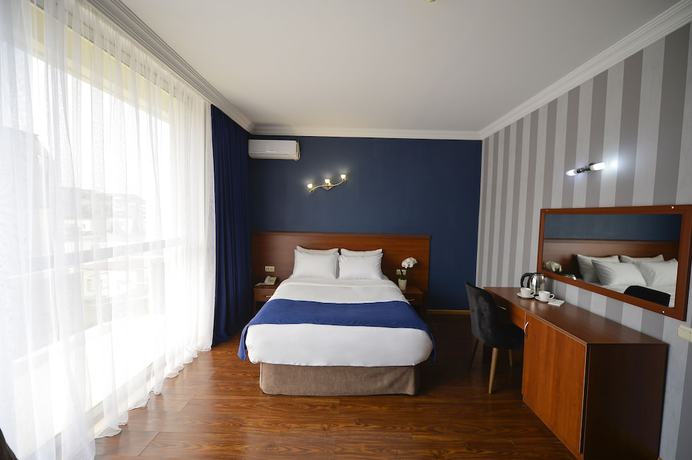 Imagen de la habitación del Hotel Aura Boutique, Batumi. Foto 14