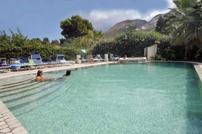 Imagen de la piscina del Hotel Aura, Lipari. Foto 15
