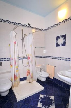 Imagen de la habitación del Hotel Aura, Lipari. Foto 7