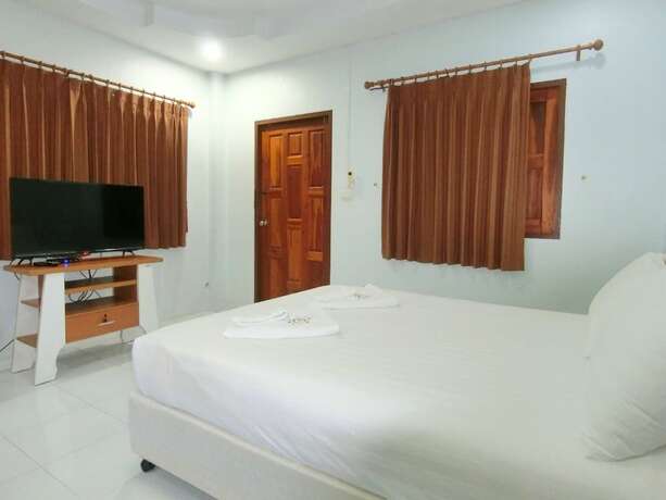 Imagen de la habitación del Hotel Aura Park Resort. Foto 17