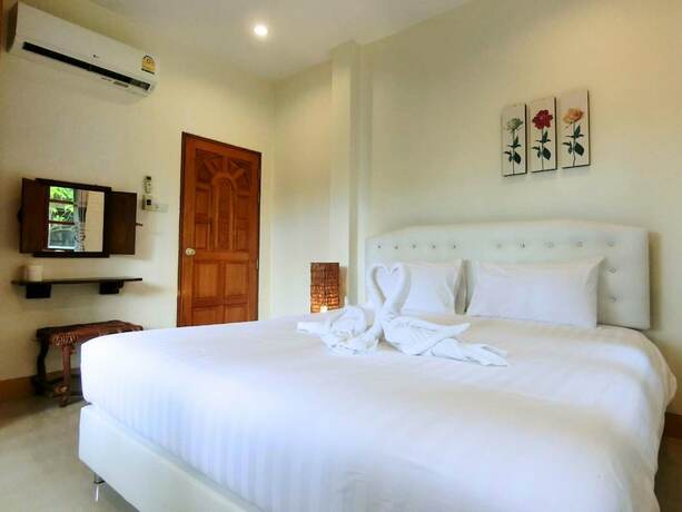 Imagen de la habitación del Hotel Aura Park Resort. Foto 18