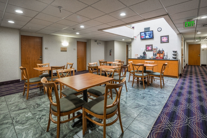 Imagen del bar/restaurante del Hotel Aura Sfo. Foto 6