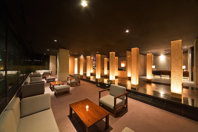 Imagen del bar/restaurante del Hotel Aura Tachibana. Foto 2