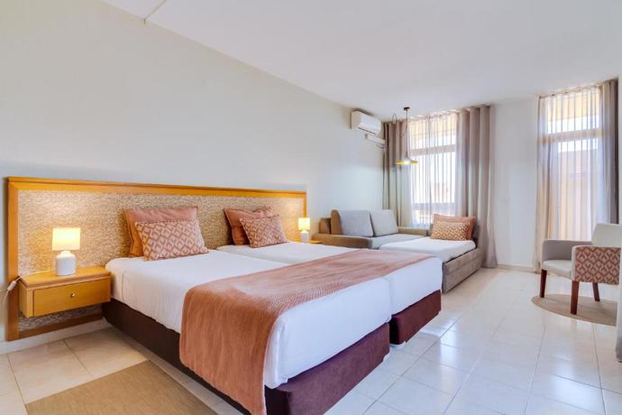 Imagen de la habitación del Hotel Auramar Beach Resort. Foto 12