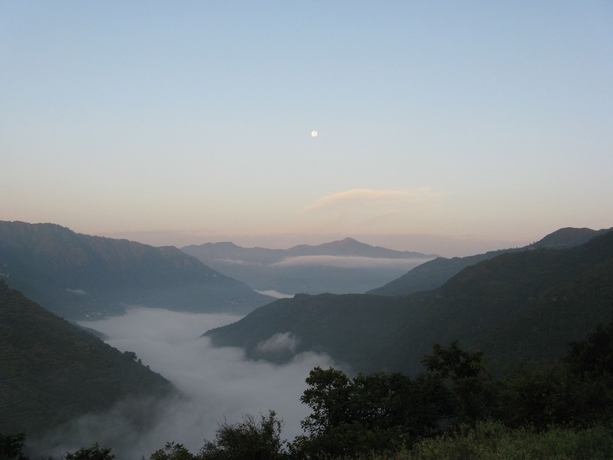 Imagen de los exteriores del Hotel Auranya The Mystical Himalayan Retreat. Foto 11