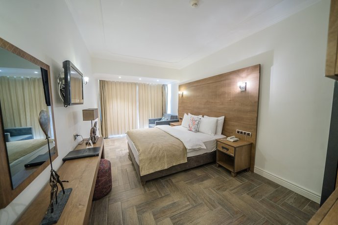 Imagen de la habitación del Hotel Aurasia Beach. Foto 10