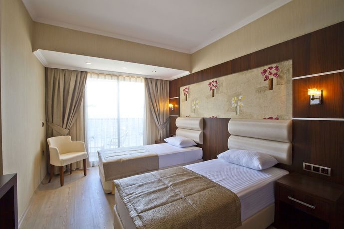 Imagen de la habitación del Hotel Aurasia Beach. Foto 27
