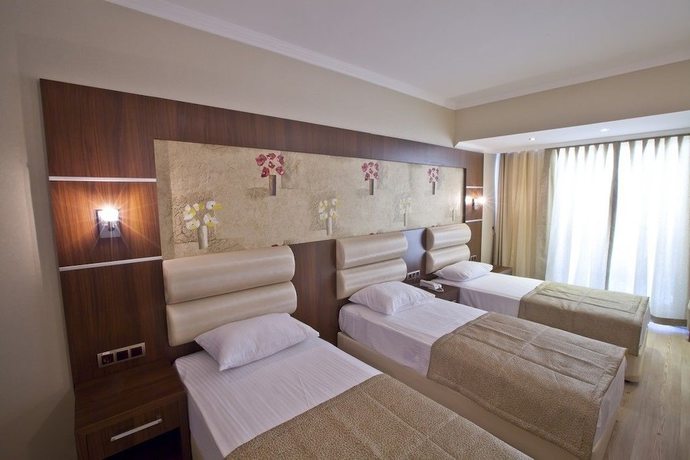 Imagen de la habitación del Hotel Aurasia Beach. Foto 28