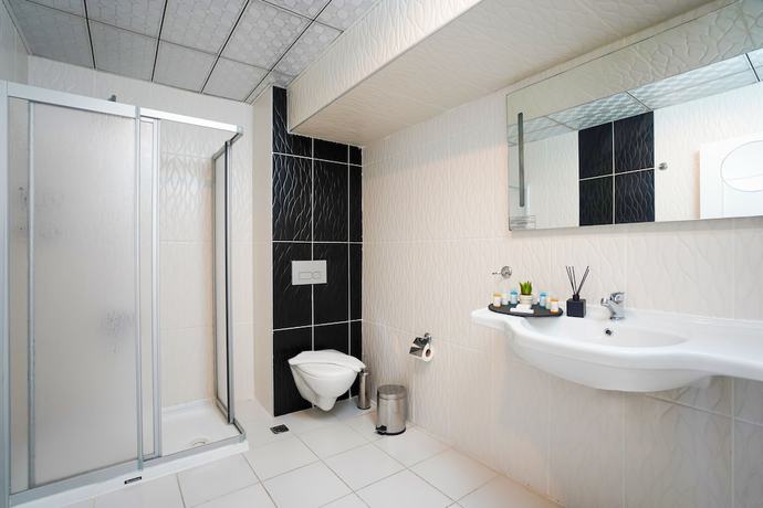 Imagen de la habitación del Hotel Aurasia Seaside. Foto 8