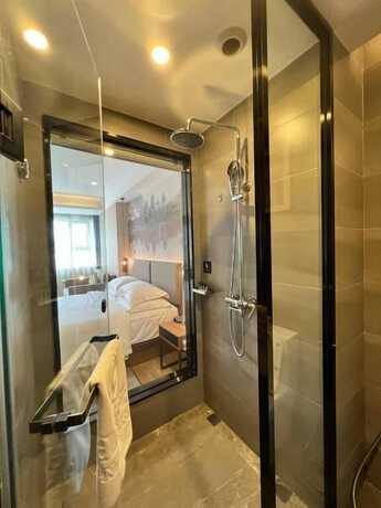 Imagen de la habitación del Hotel Aurea Central. Foto 14