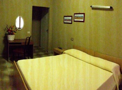 Imagen de la habitación del Hotel Aurelia, Tarquinia. Foto 2