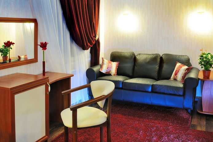 Imagen de la habitación del Hotel Aureliu. Foto 5