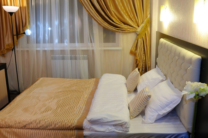 Imagen de la habitación del Hotel Aureliu. Foto 18