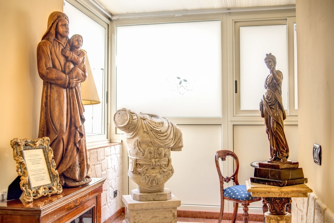 Imagen de los interiores del Hotel Aurelius Art Gallery. Foto 11