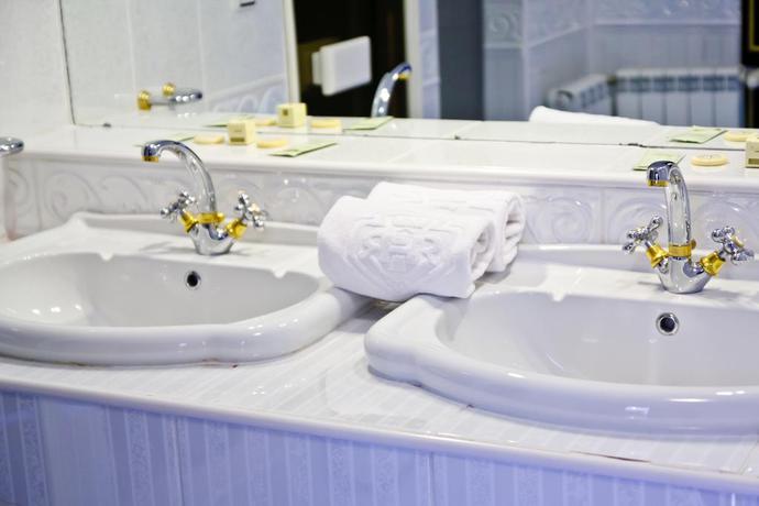 Imagen de la habitación del Hotel Aurelius Imparatul Romanilor. Foto 11