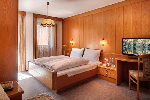 Imagen de la habitación del Hotel Auren. Foto 9