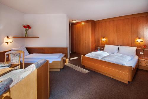 Imagen de la habitación del Hotel Auren. Foto 10