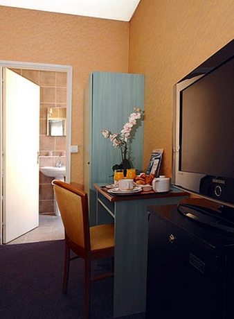 Imagen de la habitación del Hotel Auriane Porte De Versailles. Foto 4