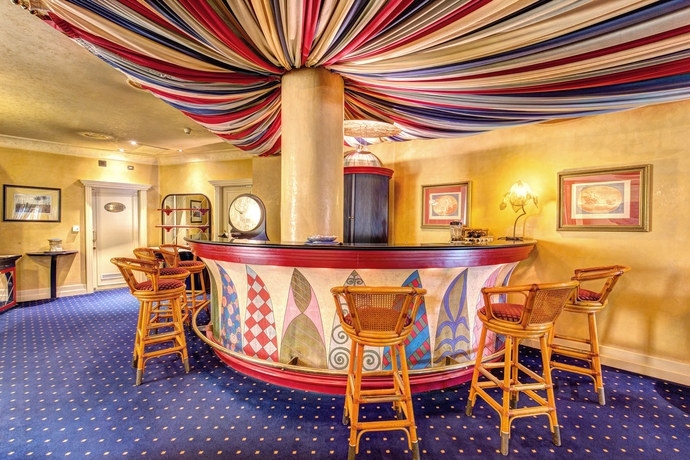 Imagen del bar/restaurante del Hotel Auriga. Foto 3