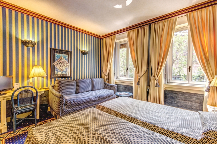 Imagen de la habitación del Hotel Auriga. Foto 10