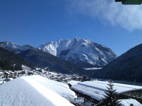 Imagen de la habitación del Hotel Auronzo Dolomites, Affiliated by Melia. Foto 13