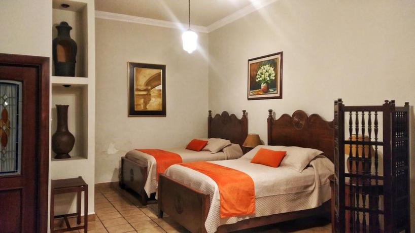 Imagen de la habitación del Hotel Aurora, Antigua Guatemala. Foto 10