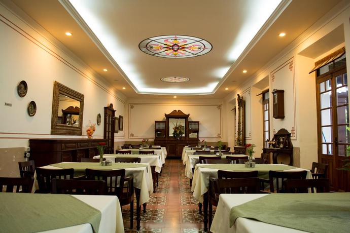 Imagen del bar/restaurante del Hotel Aurora, Antigua Guatemala. Foto 4