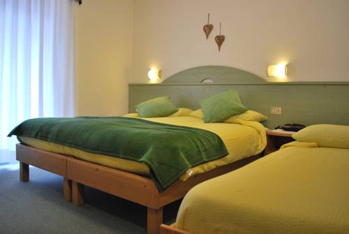 Imagen de la habitación del Hotel Aurora, Canazei. Foto 10