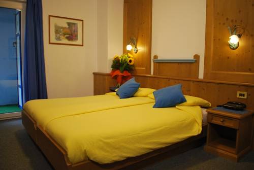 Imagen de la habitación del Hotel Aurora, Canazei. Foto 13